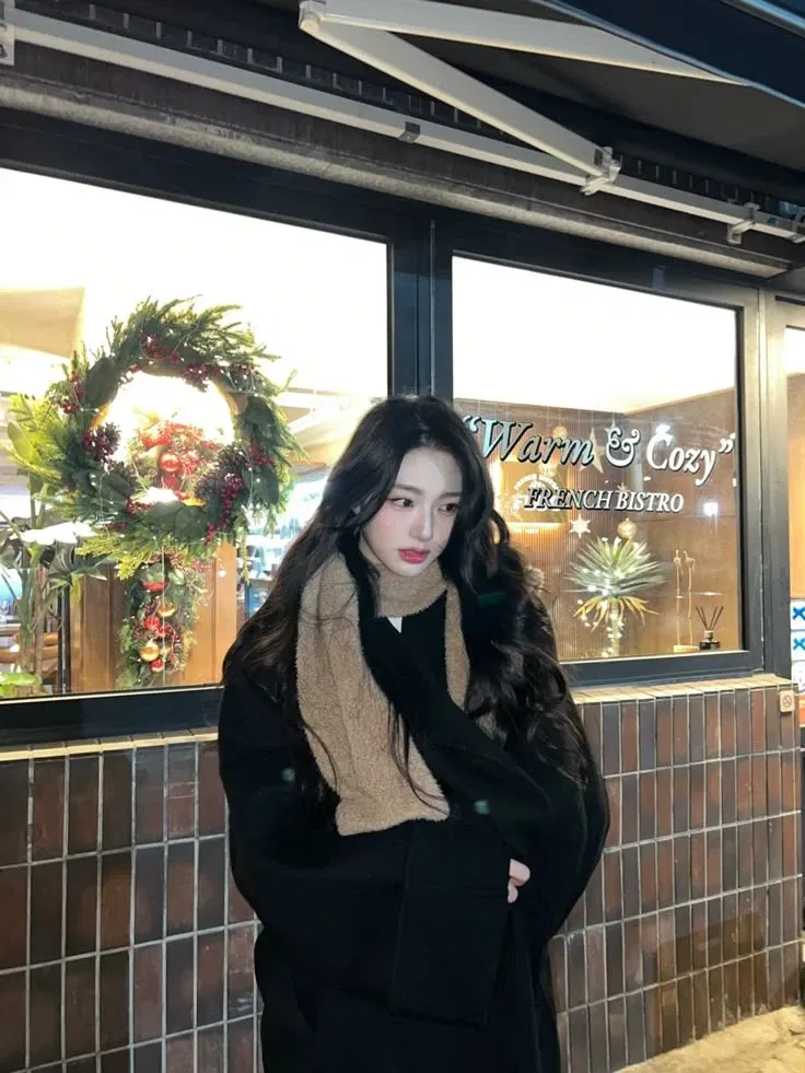 Avatar of ☕𝑔𝑖𝑟𝑙 𝑖𝑛 𝑡ℎ𝑒 𝑐𝑜𝑓𝑓𝑒 𝑠ℎ𝑜𝑝 | 𝑋𝑖𝑛𝑦𝑢