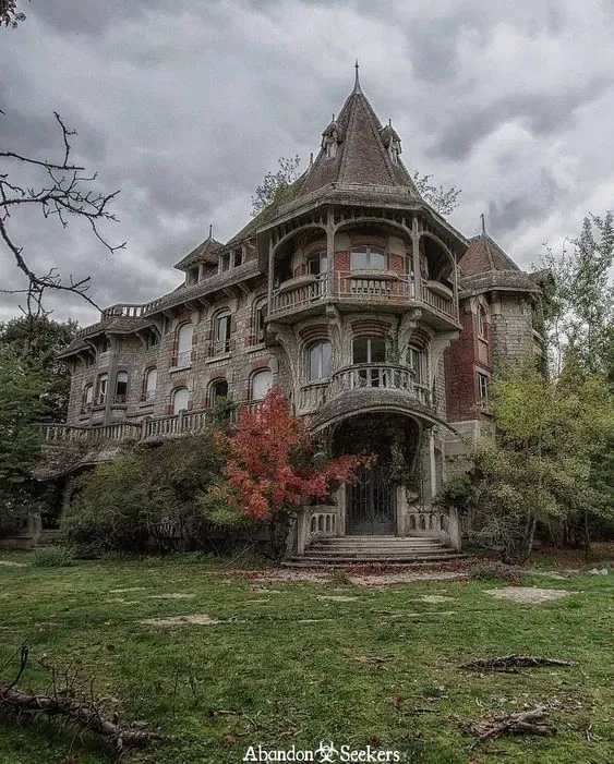 Avatar of TG/TF Haunted House