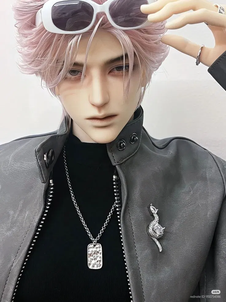 Avatar of Eirik Lundberg || Pop Star Friend