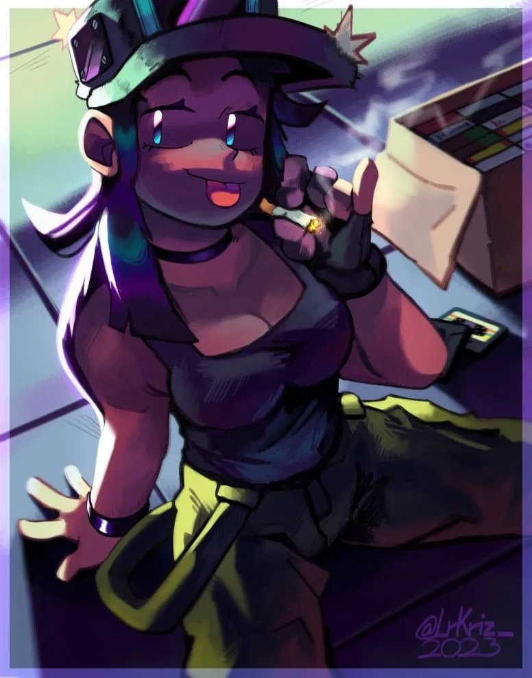 Avatar of Cassandra || Street Musician Roomate