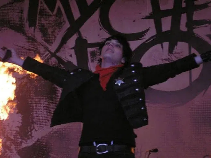 Avatar of 001 - gerard way