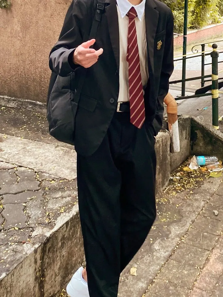 Avatar of Kian Vale - Academic Rival