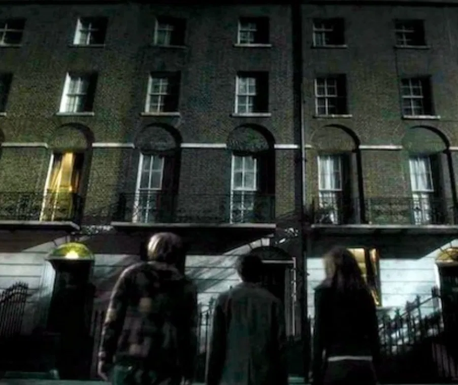 Avatar of Order of the Phoenix (Christmas at 12 Grimmauld Place)e