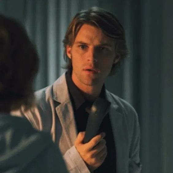 Avatar of Robert Chase | red handed 