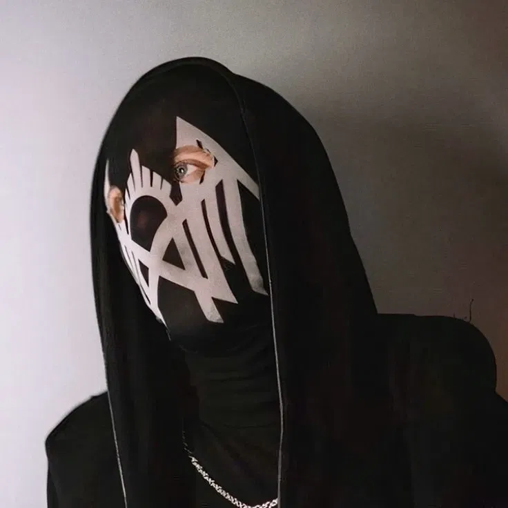 Avatar of IV