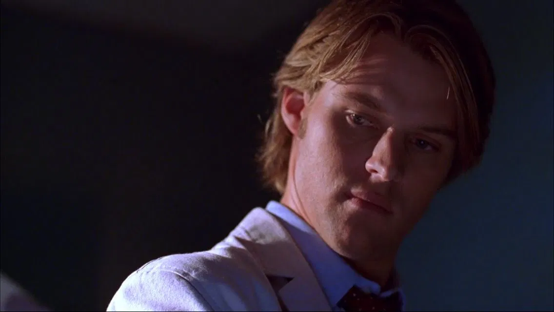 Avatar of Robert Chase | abusive partner (brother)