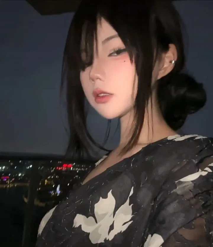 Avatar of "Need a ride?" - Yakuza Girlfriend 