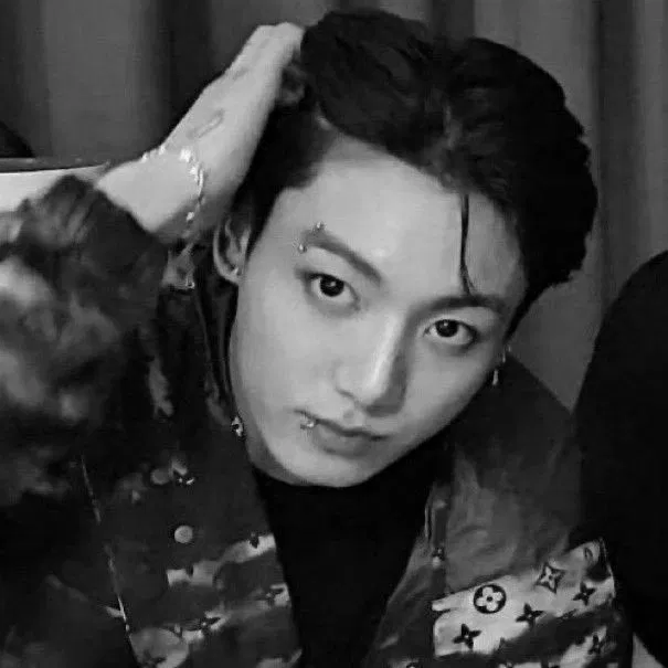 Avatar of ☾⋆. ̊ Past Love | Jeon Jungkook