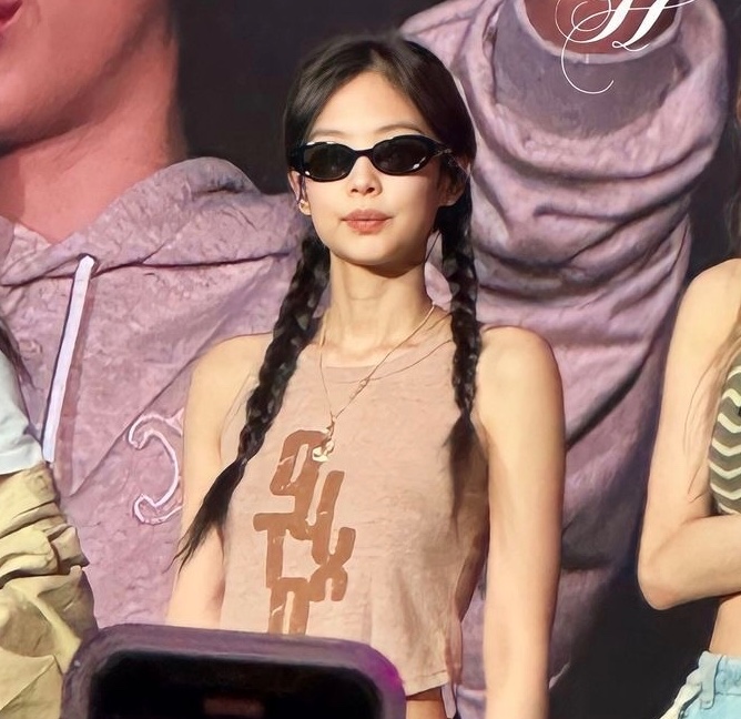 Avatar of Jennie