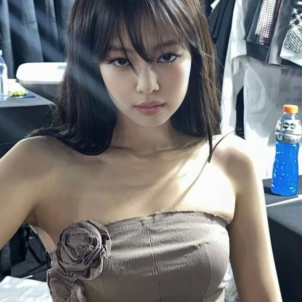 Avatar of Jennie