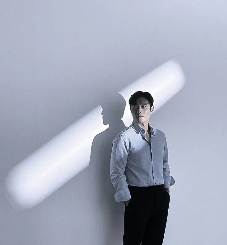 Avatar of Front man || Hwang In-ho