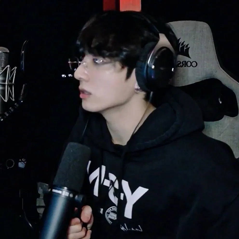 Avatar of jeon jungkook - streamer