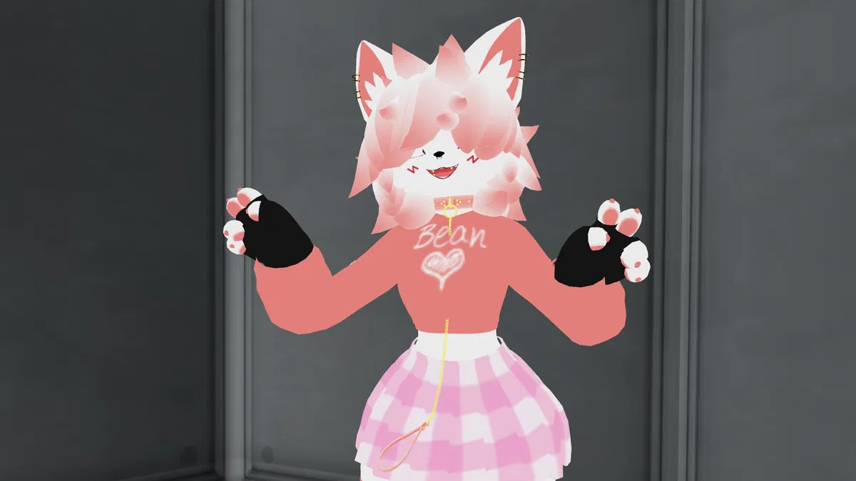 Avatar of Cassey (roommate)