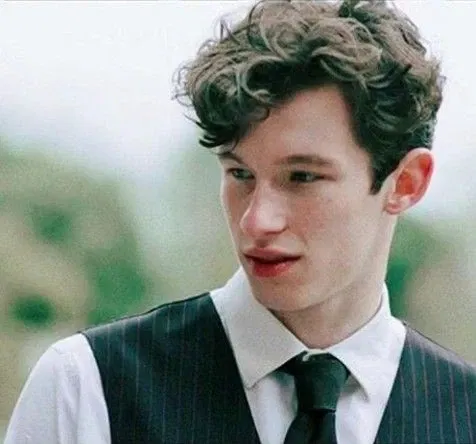 Avatar of Theseus Scamander 