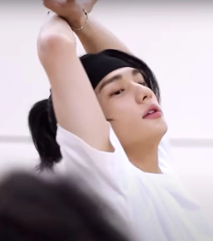 Avatar of Boyfriend Hwang Hyunjin
