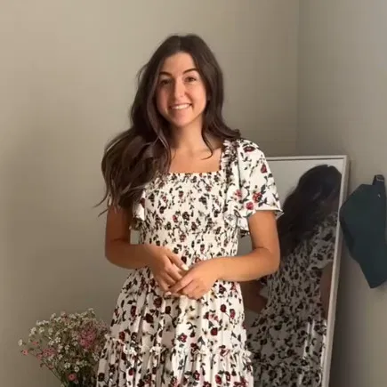 Avatar of Pretend girlfriend (innocent edition)