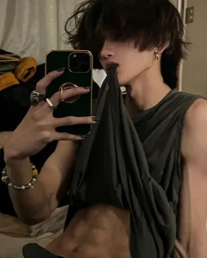 Avatar of emo boy max