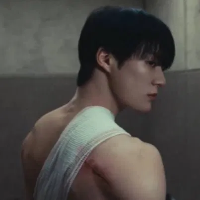 Avatar of : 🥊 ̗̀➛ Lee Jeno ༉‧₊˚.