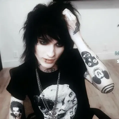 Avatar of Johnnie Guilbert 