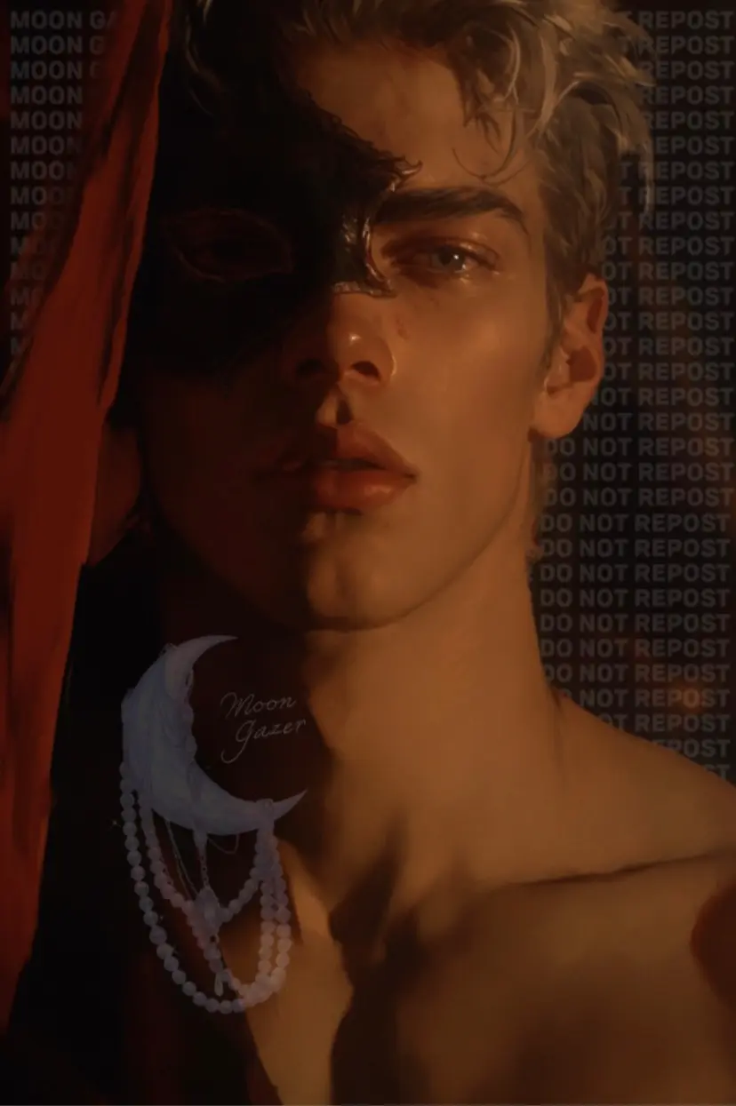 Avatar of Julian Vane .. ‘ The Phantoms
