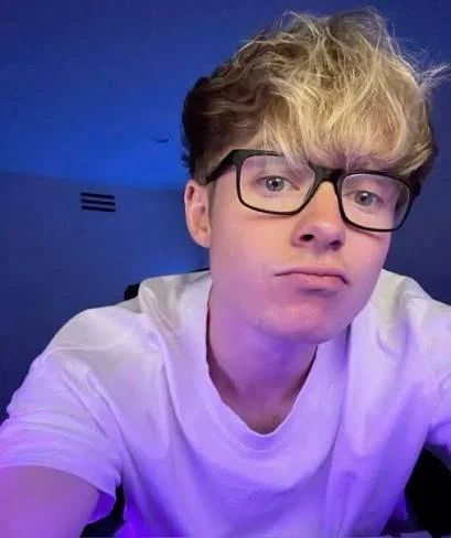 Avatar of Sam golbach 