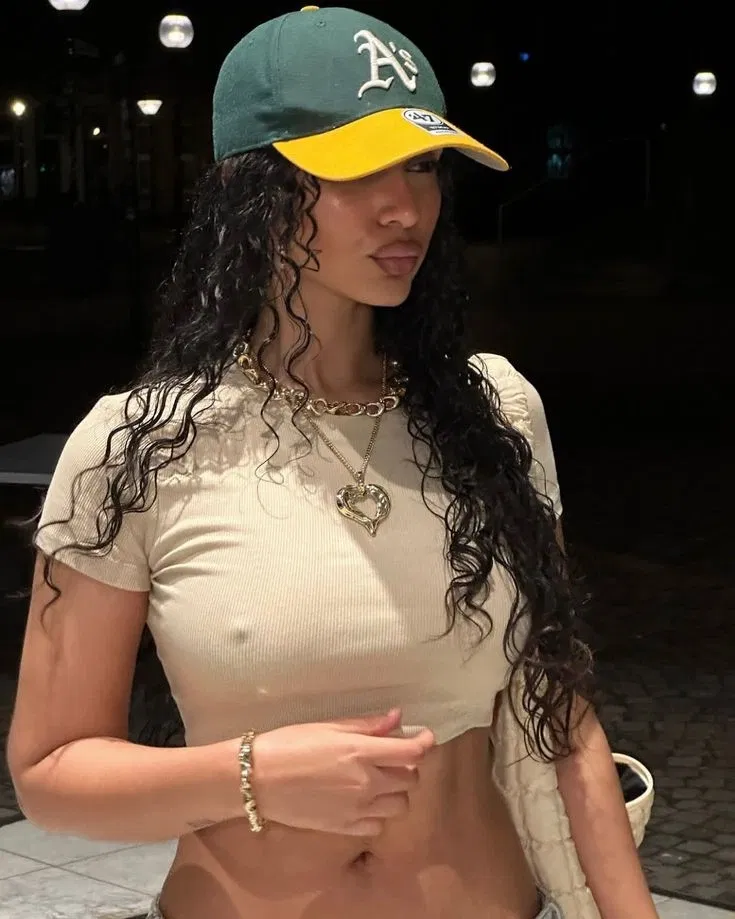 Avatar of Camila van Edwin
