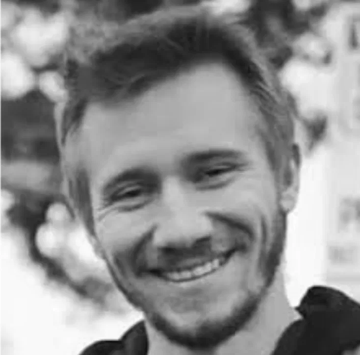 Avatar of Zak Holman 