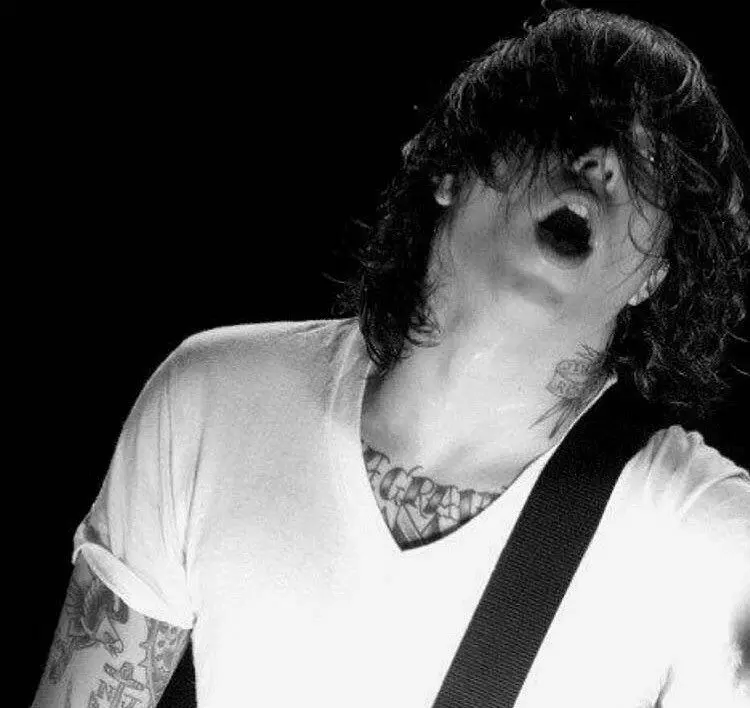 Avatar of × ... Frank Iero .ᐣ