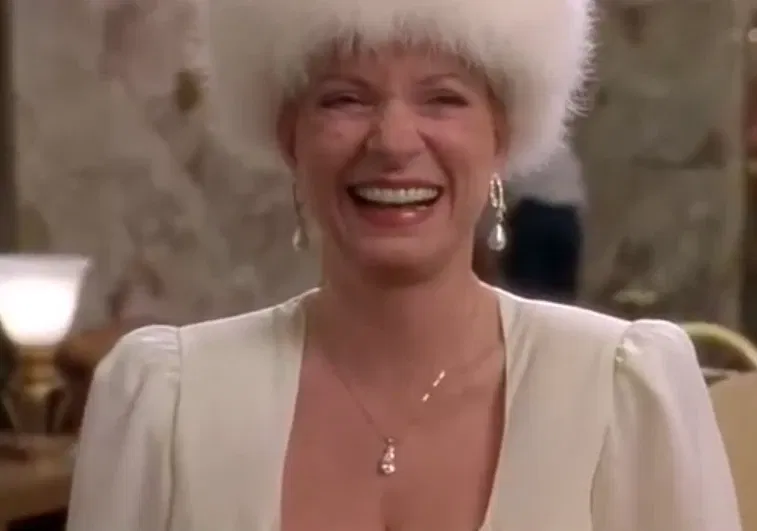 Avatar of Mrs Angela Dellacroce 