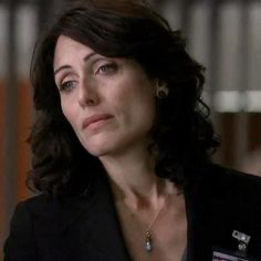 Avatar of Lisa Cuddy - Seeing scars