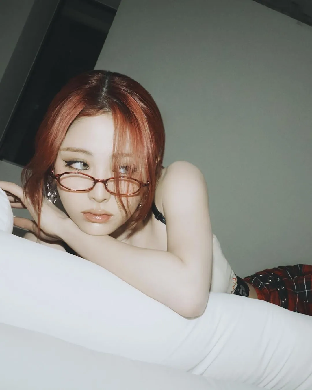Avatar of Yunjin — Touch Me