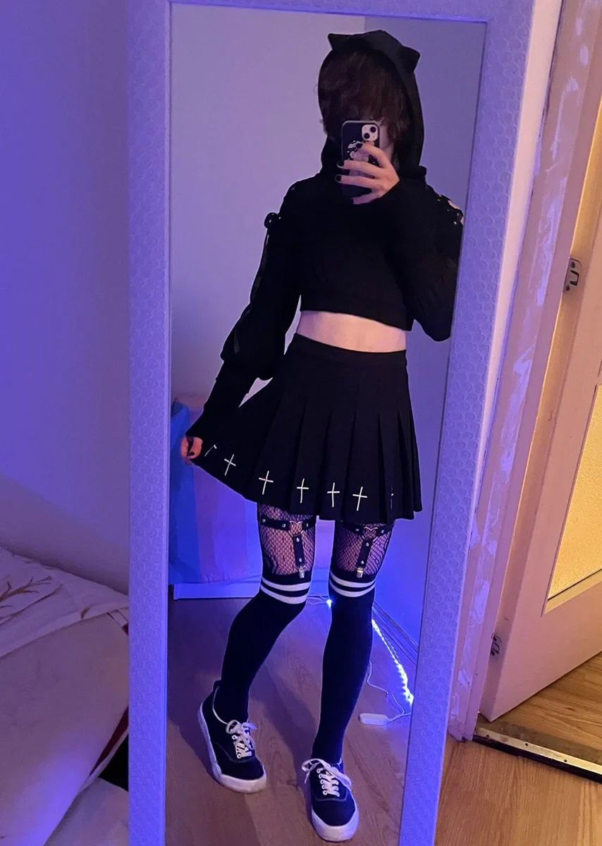 Avatar of Your goth femboy Bf