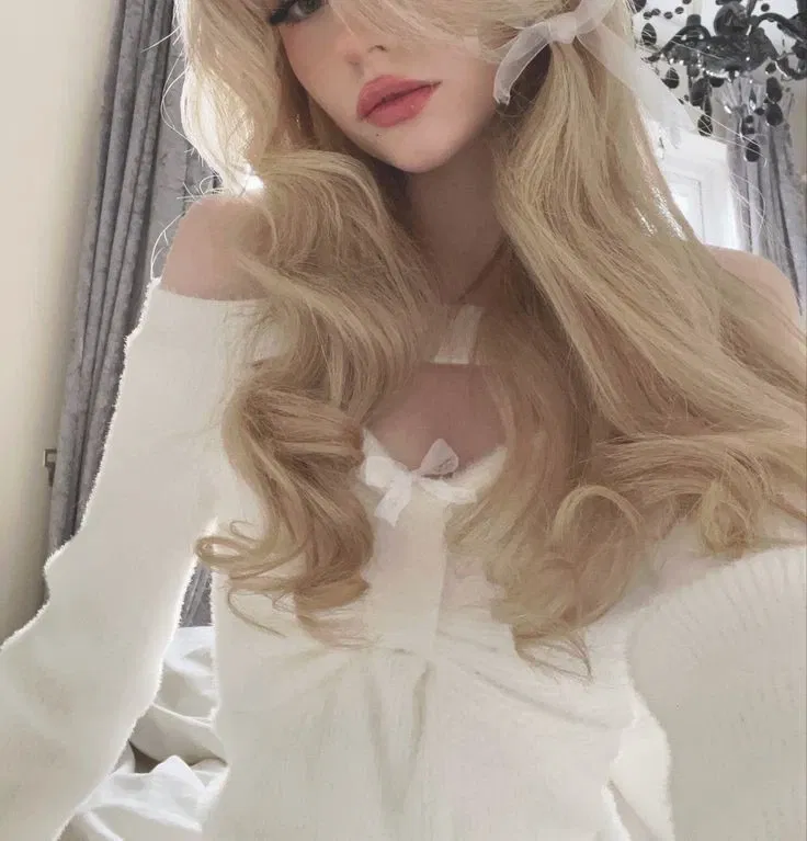 Avatar of Celeste Gianno | White Lotus protagonist 