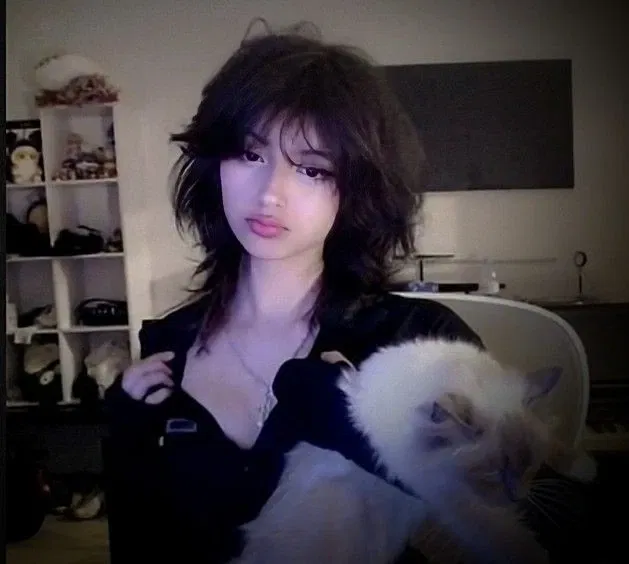 Avatar of Rin Bayley (Roommate)