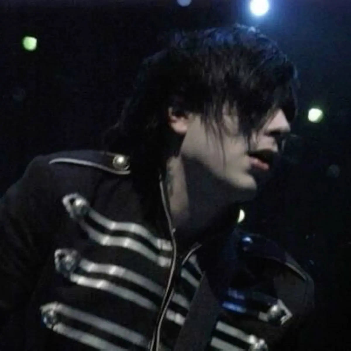 Avatar of Frank Iero 🐾 puppyplay 