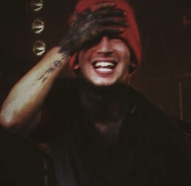 Avatar of Blurryface 
