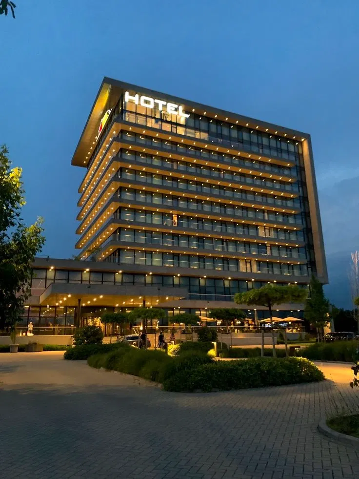 Avatar of ♤ - The Hotel - ♤