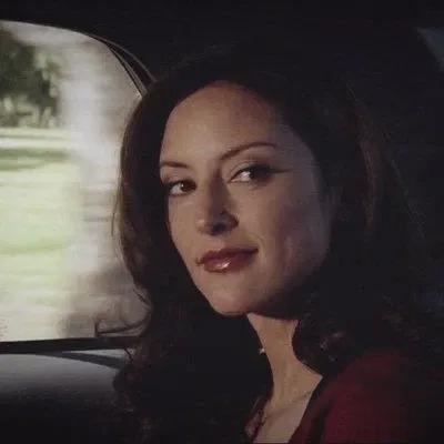 Avatar of Elle Greenaway