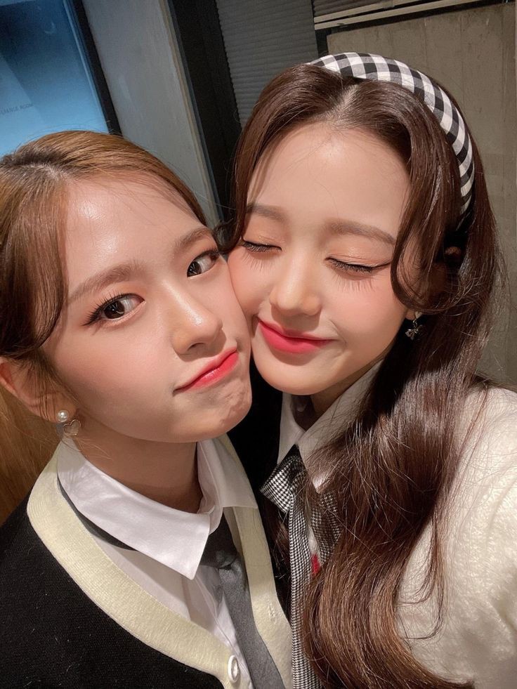 Avatar of Yujin & Wonyoung (Annyeongz)