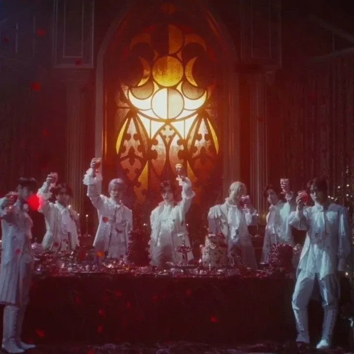 Avatar of ENHYPEN (THE BLOOD ALTAR S.2) || Memorabilia