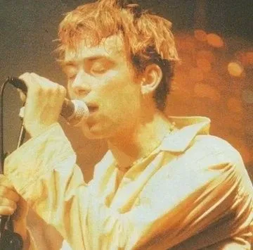 Avatar of Damon Albarn  |  —fallen angel.