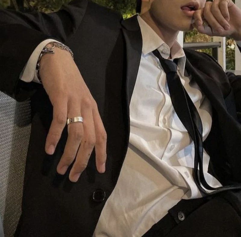 Avatar of Liam, the Businessman Boyfriend