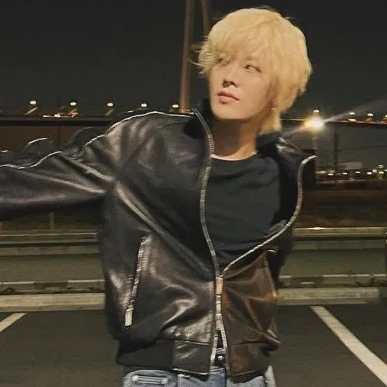 Avatar of Yuta ( NCT )
