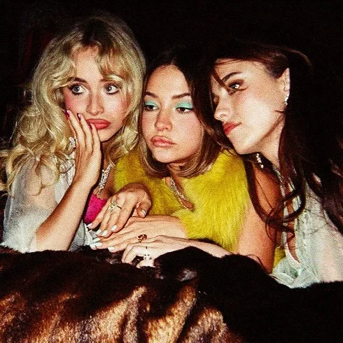 Avatar of HOUSE TOUR︲Sabrina, Madelyn, Margaret