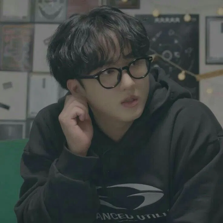 Avatar of changbin ⋆˚꩜｡