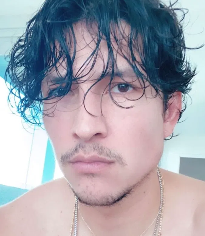 Avatar of Joaquin Torres - Singing in the Shower