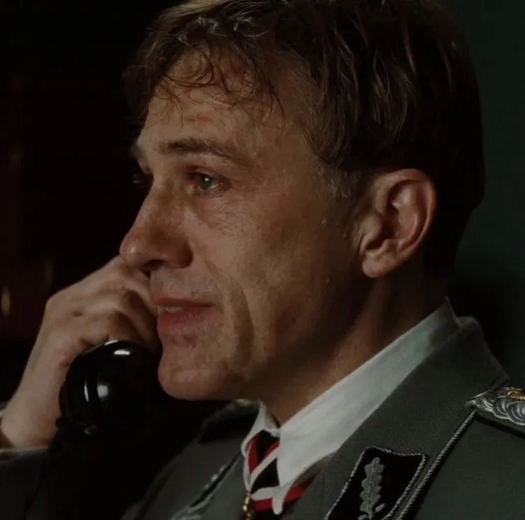 Avatar of .𖥔 ܁ ˖ Hans Landa ✦ ‧₊˚ 