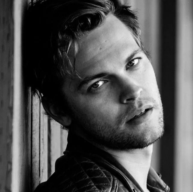 Avatar of Alexander Calvert