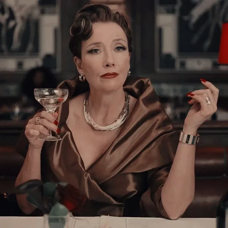 Avatar of Baroness von Hellman 