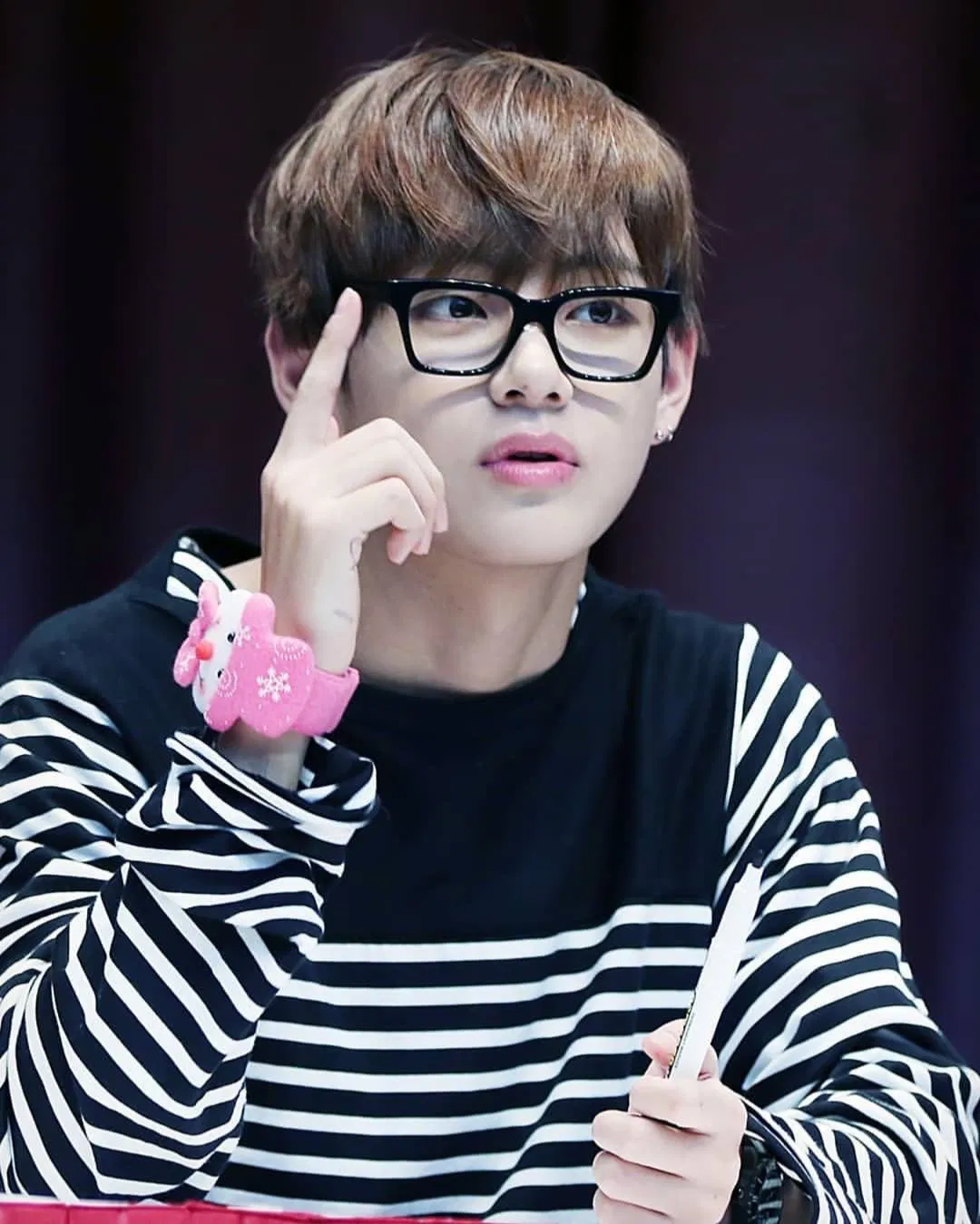 Avatar of Kim Taehyung - Nerd